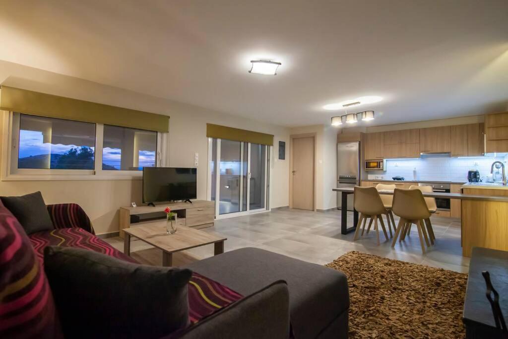 House On The Beach 살라미스 외부 사진